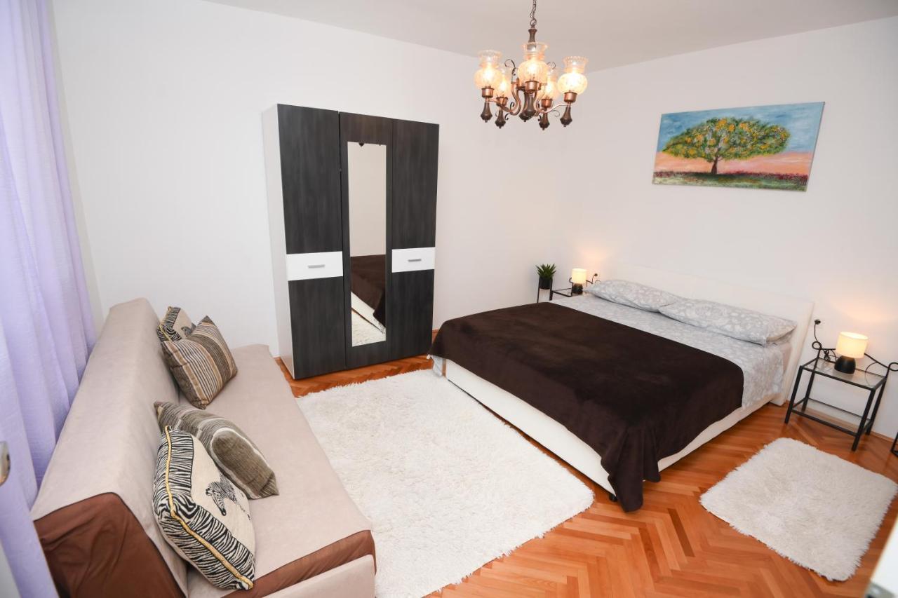 Apartments Lidija - Sea View Apartment With Exclusive Right Of Using Hot Tub Or Split Level Apartment With Exclusive Right Of Using Pool ポドストラナ エクステリア 写真