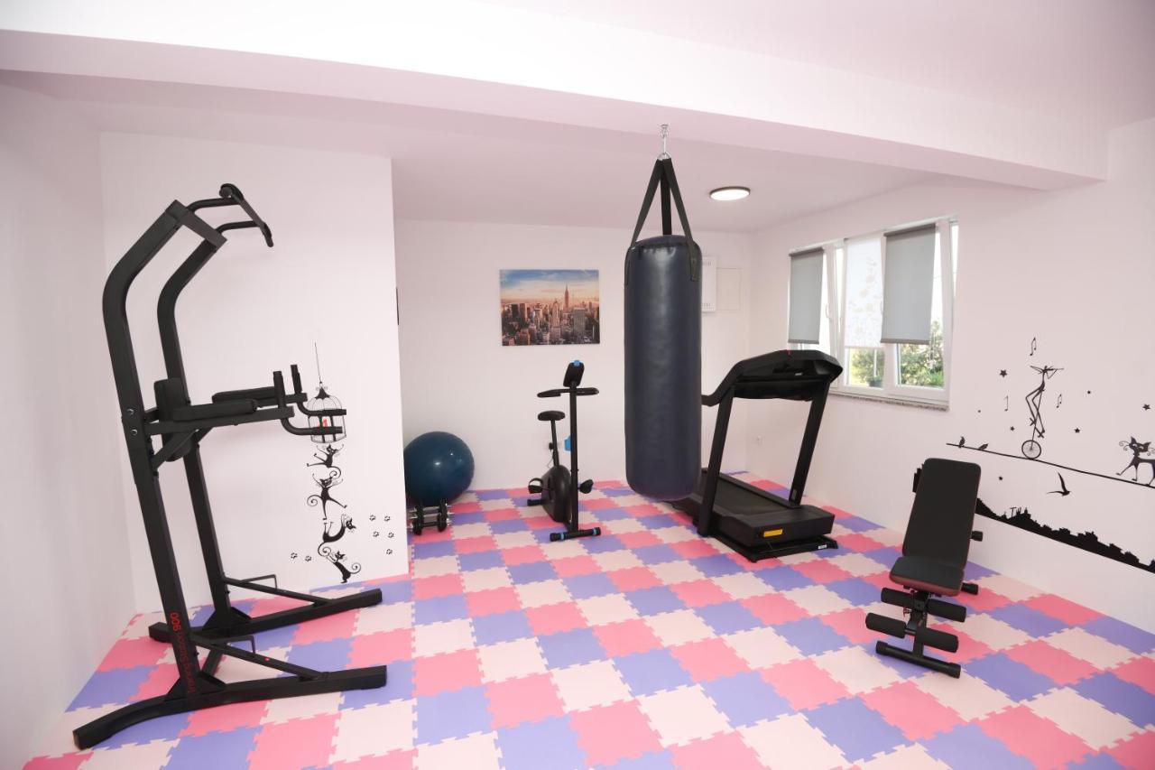 Apartments Lidija - Sea View Apartment With Exclusive Right Of Using Hot Tub Or Split Level Apartment With Exclusive Right Of Using Pool ポドストラナ エクステリア 写真