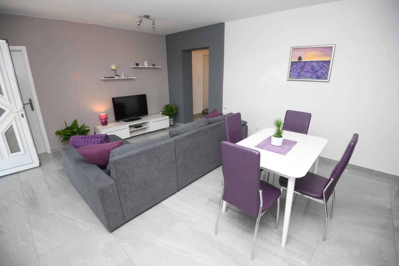 Apartments Lidija - Sea View Apartment With Exclusive Right Of Using Hot Tub Or Split Level Apartment With Exclusive Right Of Using Pool ポドストラナ エクステリア 写真