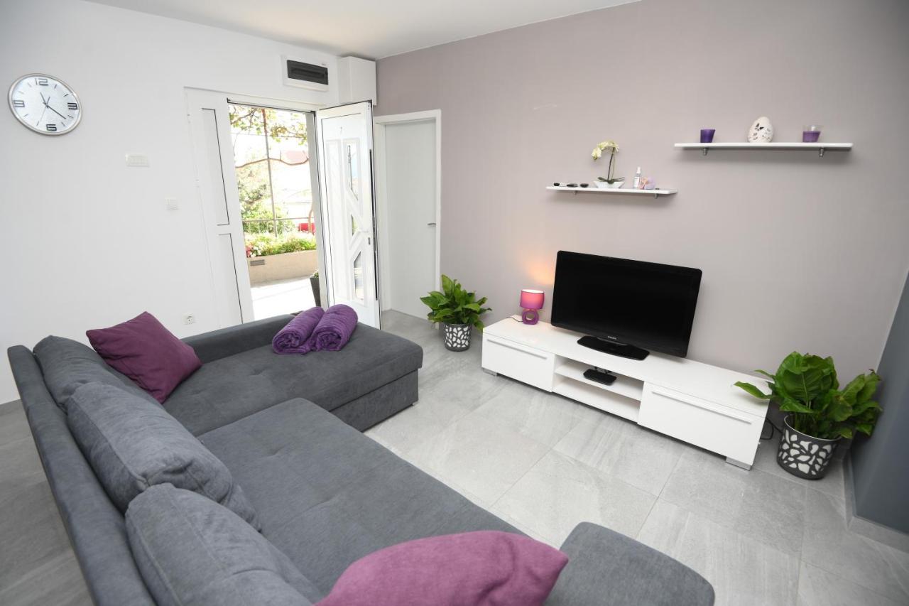 Apartments Lidija - Sea View Apartment With Exclusive Right Of Using Hot Tub Or Split Level Apartment With Exclusive Right Of Using Pool ポドストラナ エクステリア 写真