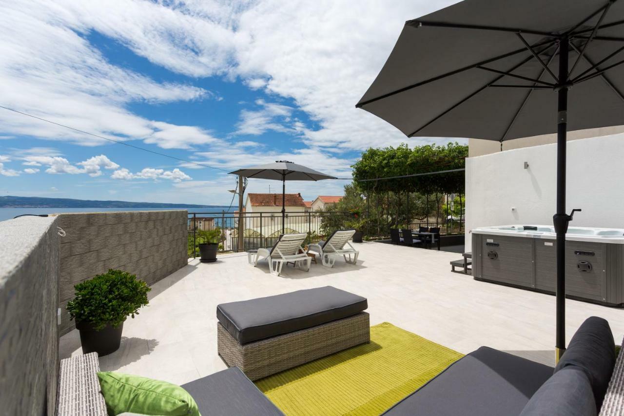 Apartments Lidija - Sea View Apartment With Exclusive Right Of Using Hot Tub Or Split Level Apartment With Exclusive Right Of Using Pool ポドストラナ エクステリア 写真