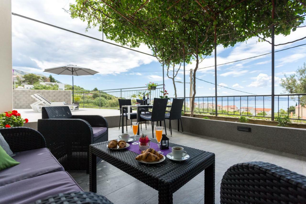 Apartments Lidija - Sea View Apartment With Exclusive Right Of Using Hot Tub Or Split Level Apartment With Exclusive Right Of Using Pool ポドストラナ エクステリア 写真